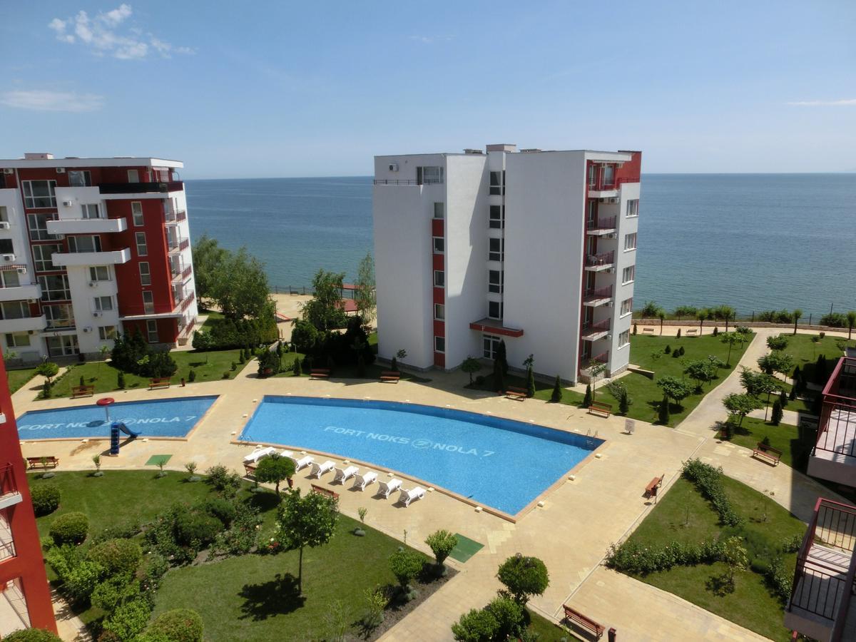 Sea View Apartment, Panorama, Pools And Beach, Sveti Vlas Eksteriør billede
