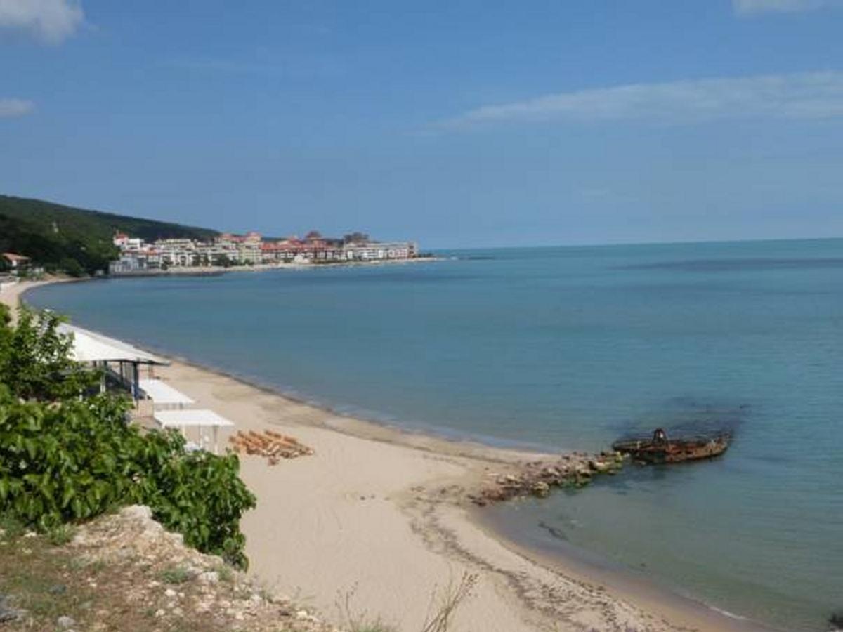 Sea View Apartment, Panorama, Pools And Beach, Sveti Vlas Eksteriør billede