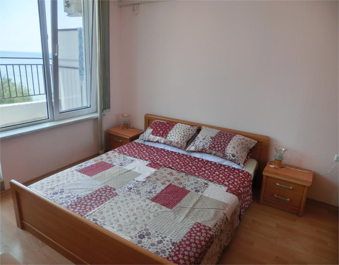 Sea View Apartment, Panorama, Pools And Beach, Sveti Vlas Eksteriør billede